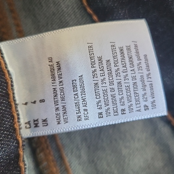 American Eagle Outfitter. Jean shorts. Size 4. MIDI - Picture 5 of 16